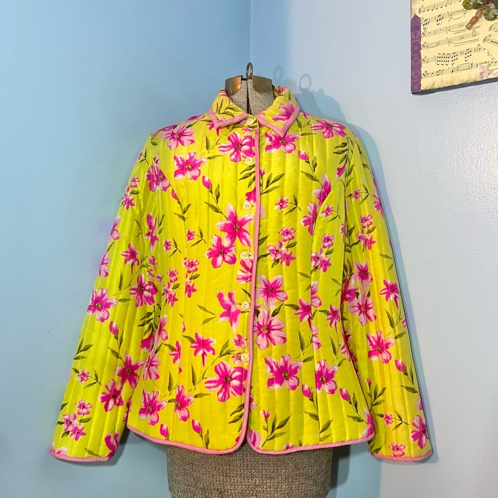 Pink& yellow floral quilted Jacket🤹‍♀️🛍️🌸